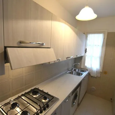 Apartment Cozy Flat With Private Fenced Garden A Few Steps From