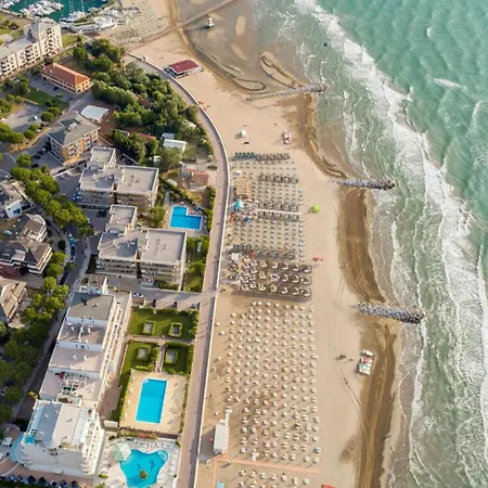 Cozy Flat With Private Fenced Garden A Few Steps From Lignano Sabbiadoro